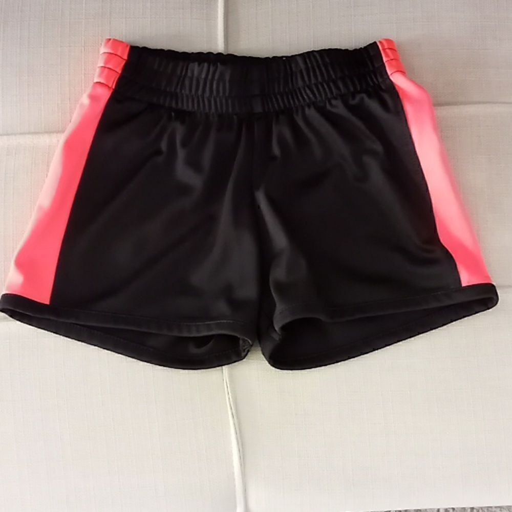 Puma little girls shorts great condition size 3T